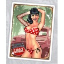 Sticker pinup tattoo girl sexy maillot rouge poids blanc fond ford f1 old Pinup 12